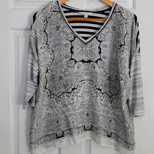 CAbi Silk Blouse Short Sleeve Top Black & White Size: M